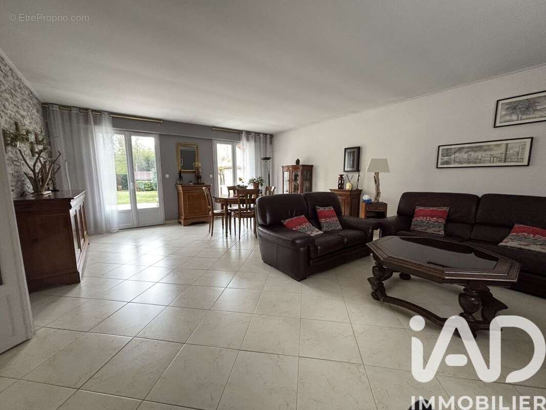 Photo 3 - Maison à TORCY