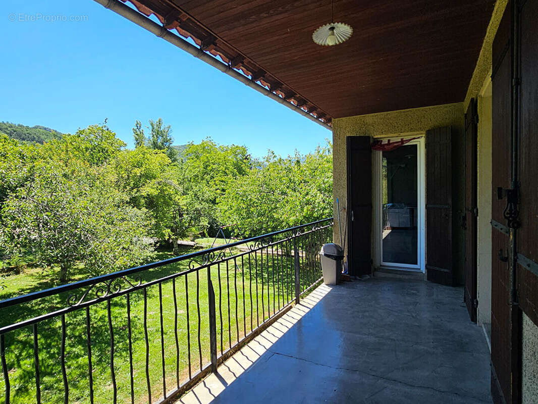 Maison Belesta 6 pièces avec jardin constructible - photo 3