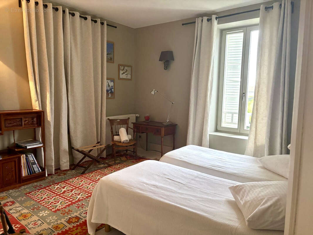 Maison à MEURSANGES