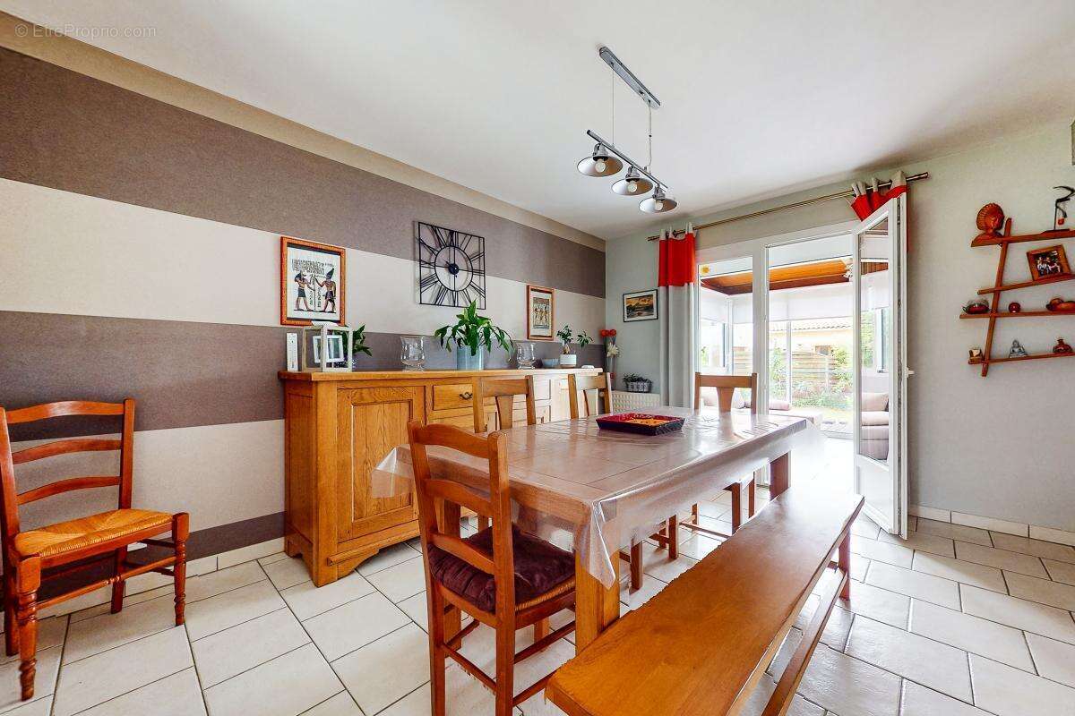Maison à LA VILLEDIEU-DU-CLAIN