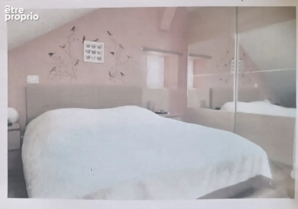 T3 en duplex + parkings et cave - photo 5