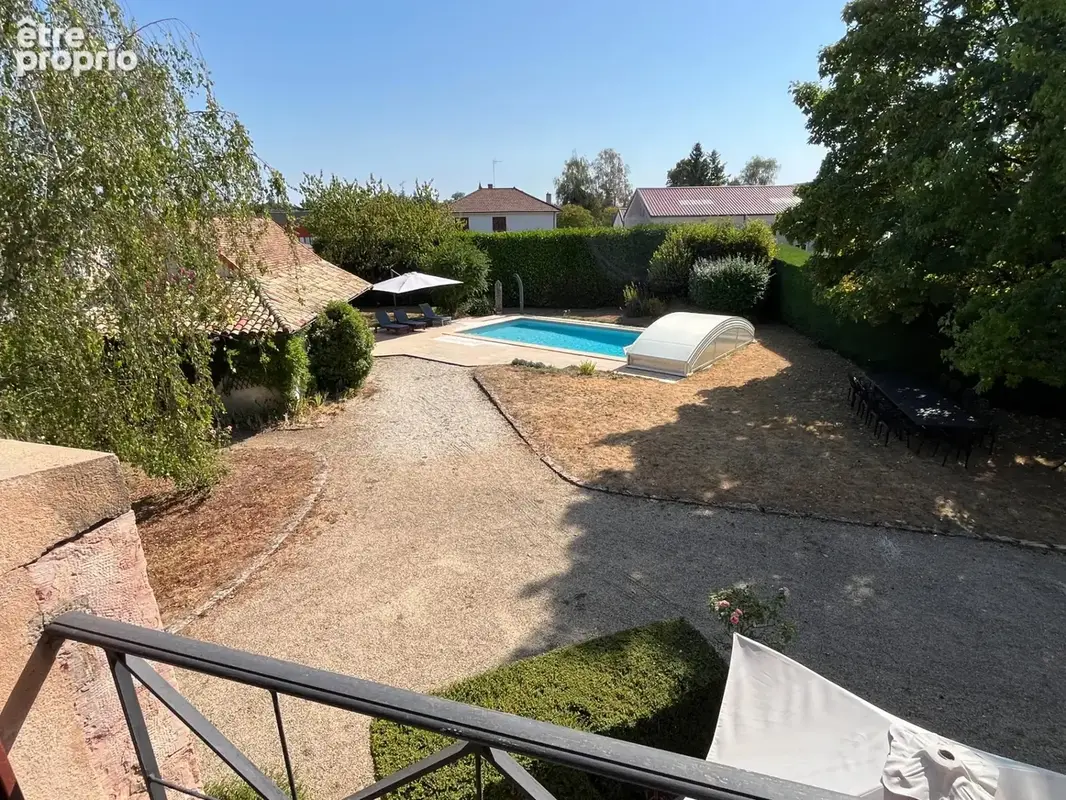 Maison à vendre 10 pièces au coeur de CUISERY (71), avec piscine - photo 12