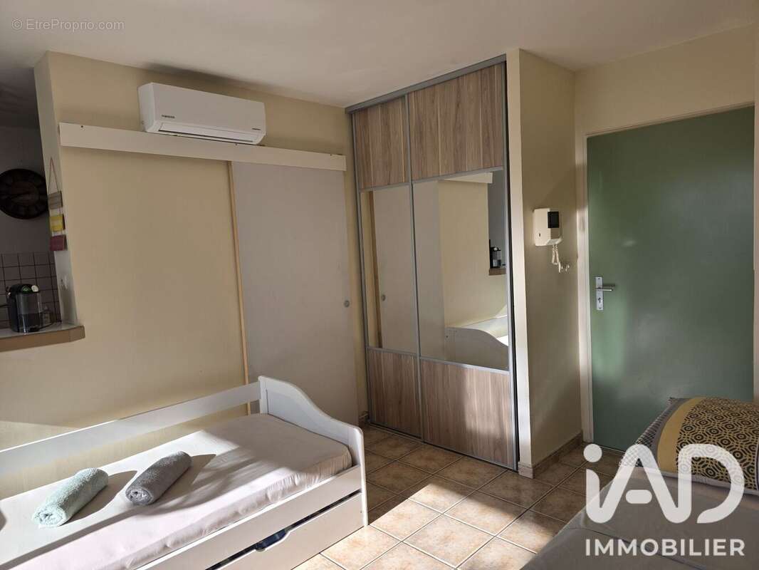 Appartement 35 m² à Saint-Paul  - photo 3