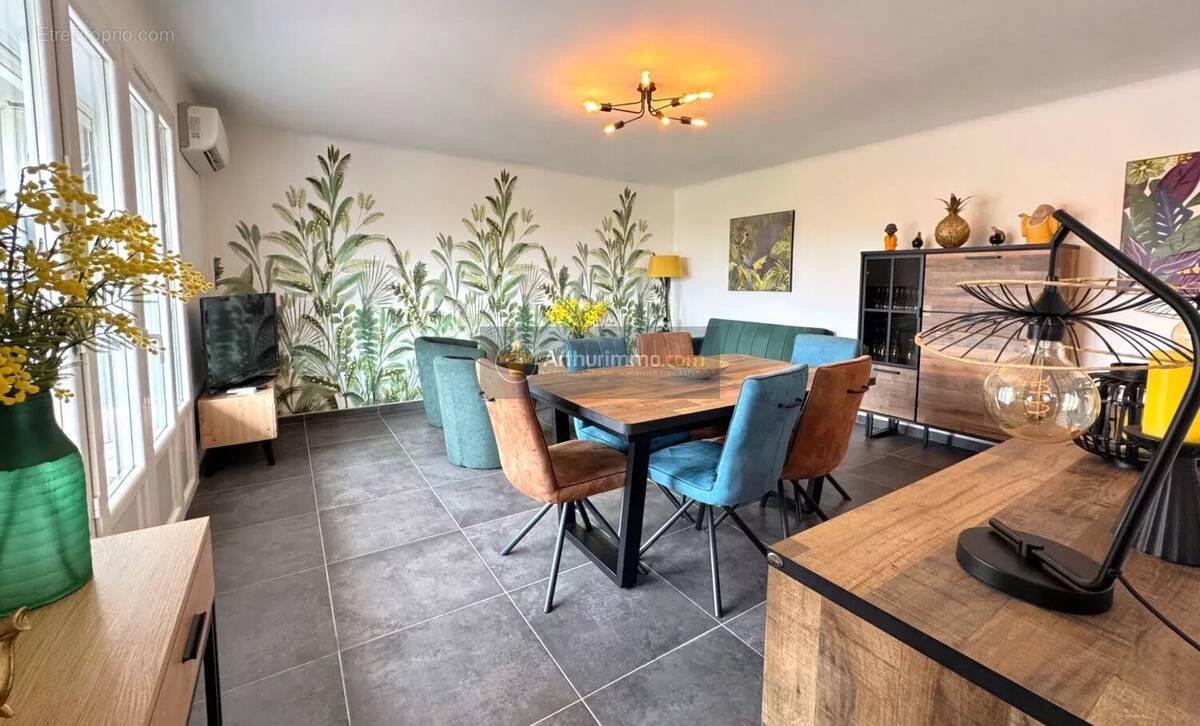 Appartement à FREJUS