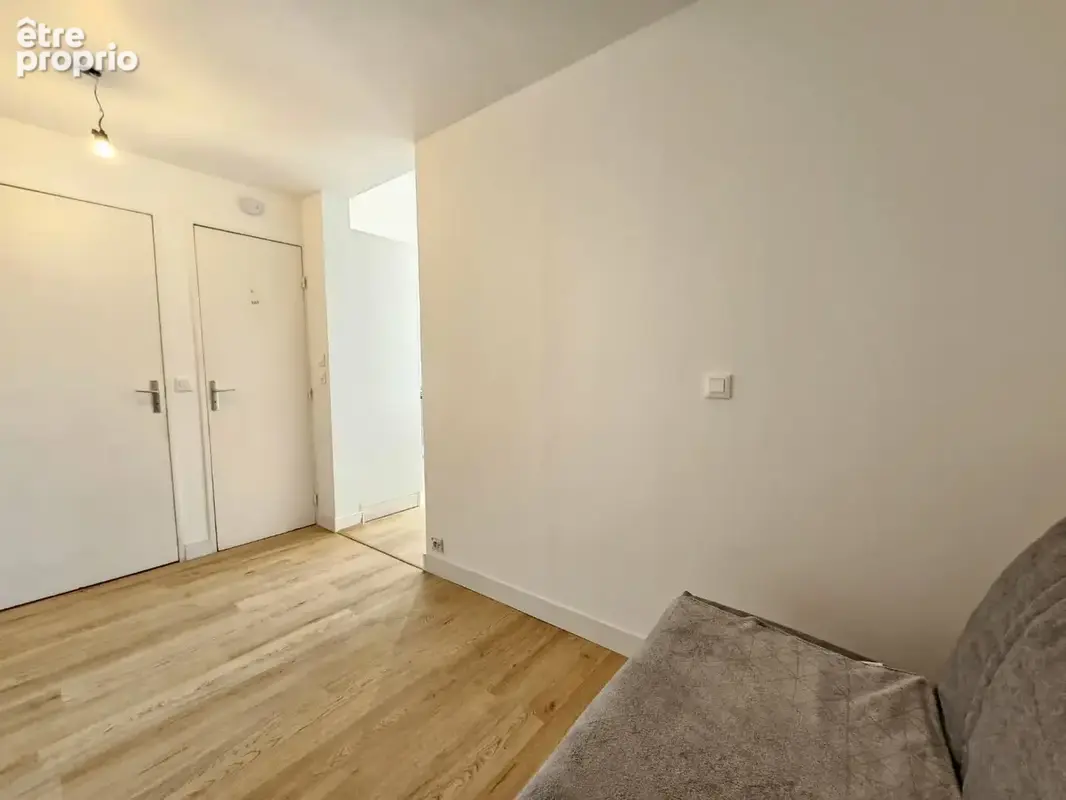 Appartement T2/3 rénové centre ville dernier étage - photo 10