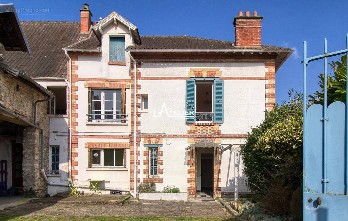 Maison à MAREIL-MARLY