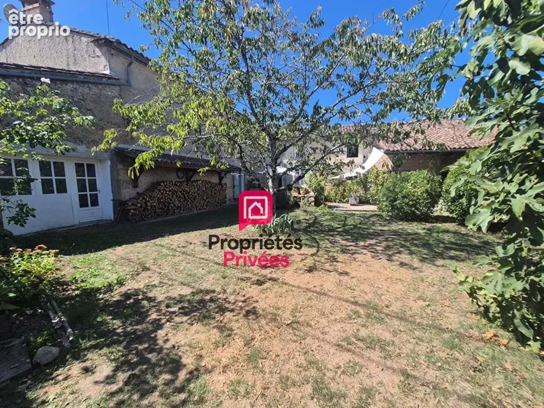 Ensemble immobilier de caractère de 290 m2 avec Gîte - Noaillan - photo 2
