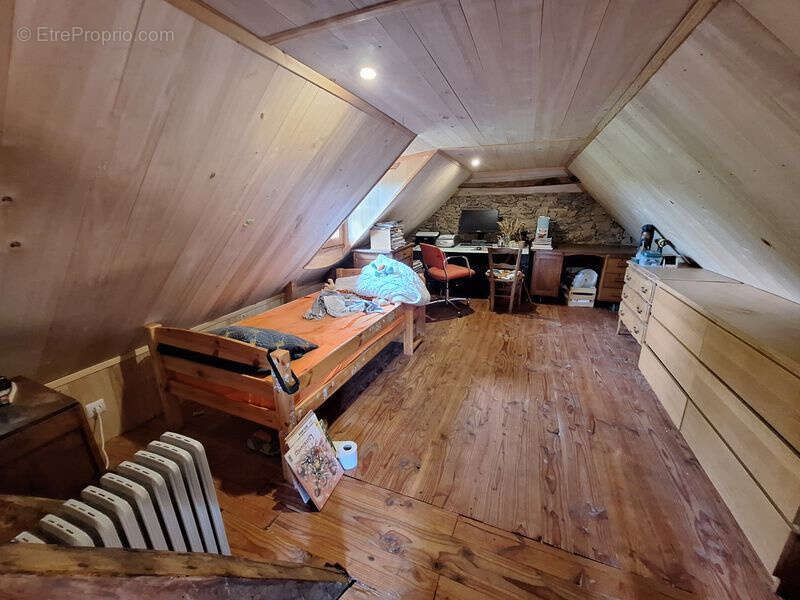 Maison à GAGNAC-SUR-CERE