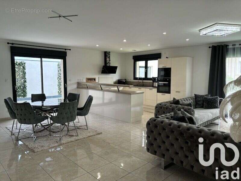 Photo 4 - Maison à CIRY-LE-NOBLE