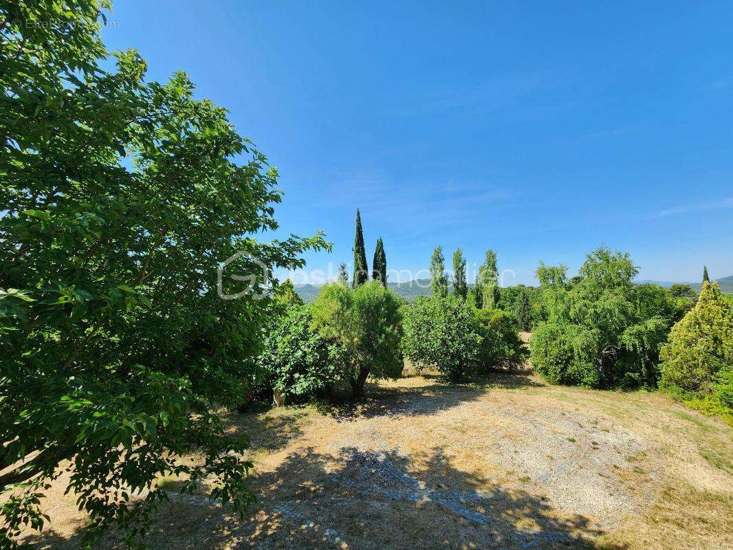 Mas Authentique au Cœur du Luberon sur plus de 2,7 hectares - photo 6