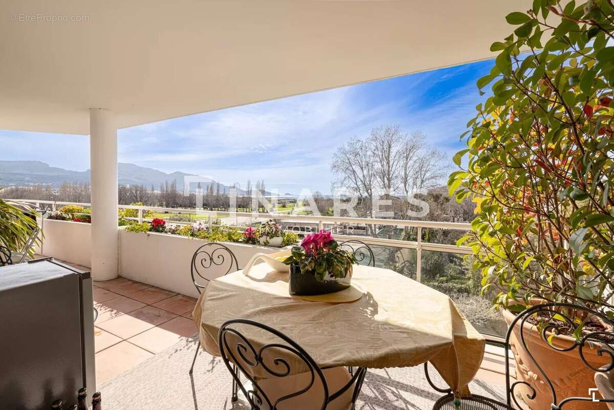 Appartement à MARSEILLE-8E