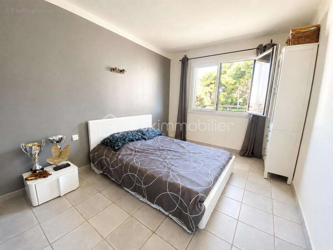 Appartement à SIX-FOURS-LES-PLAGES