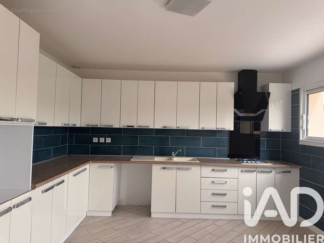 Maison 153 m² à Gourdon  - photo 2