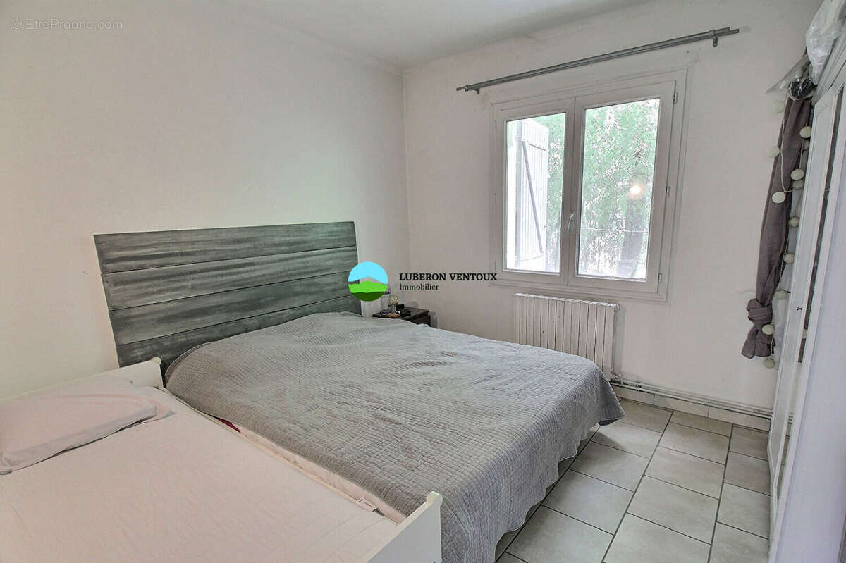 Maison à Lagnes sur environ 840m²  de terrain - photo 7