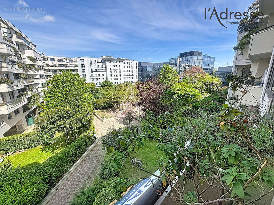 Appartement à SURESNES