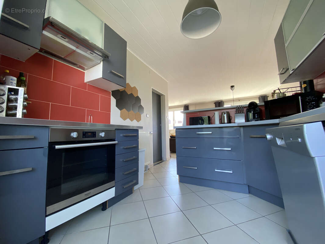 Appartement à SAINT-MARTIN-D'HERES