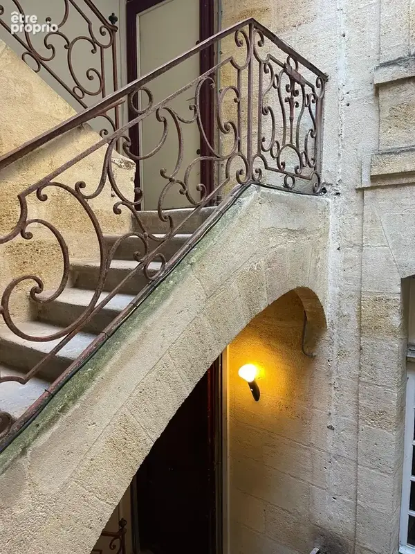 Bordeaux Victoire - Cave de 60 m2 saine et aménagée - photo 4