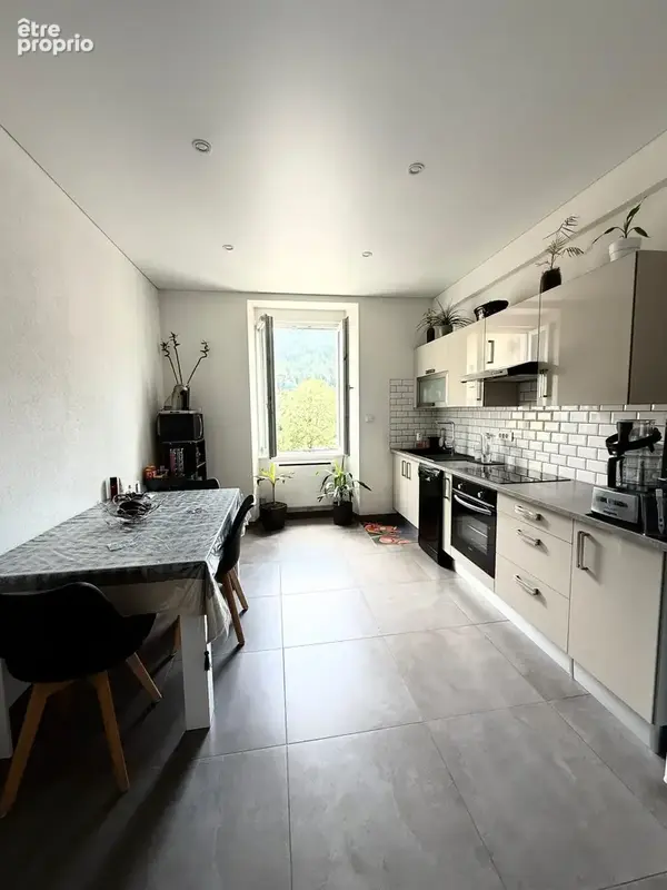 Appartement 3 pièces 52 m² à vendre à Villers-Le-Lac (25130) - photo 4