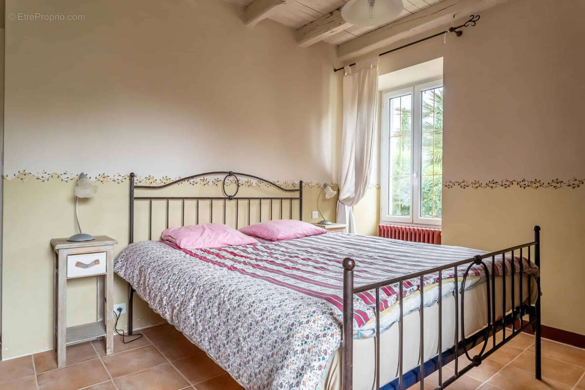 Country property with gites, 2 pools, atelier - photo 29