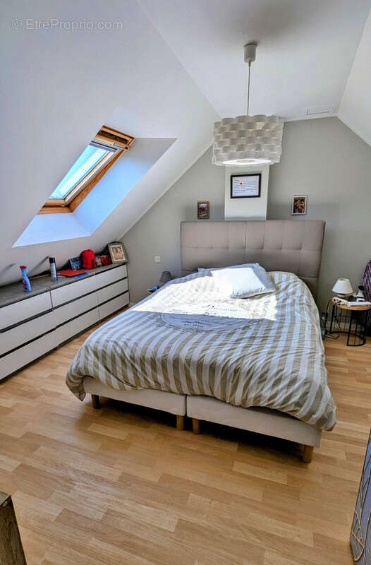 Maison à SAINT-GERMAIN-EN-COGLES