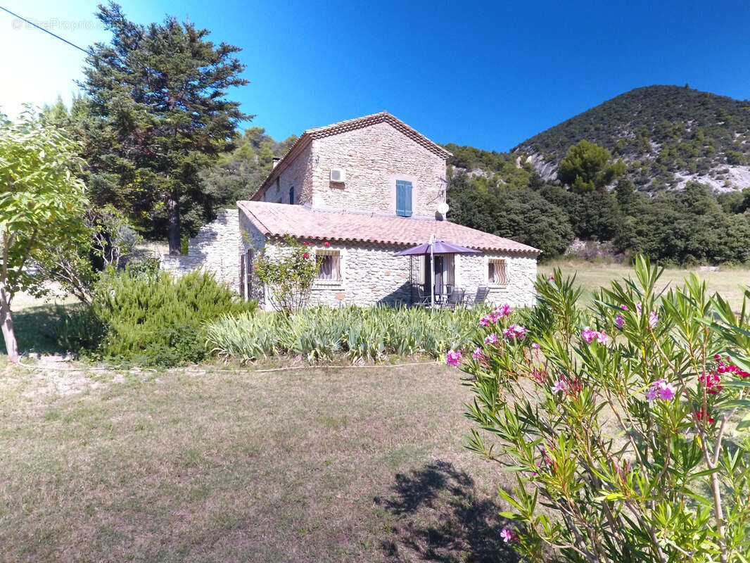 Maison à NYONS