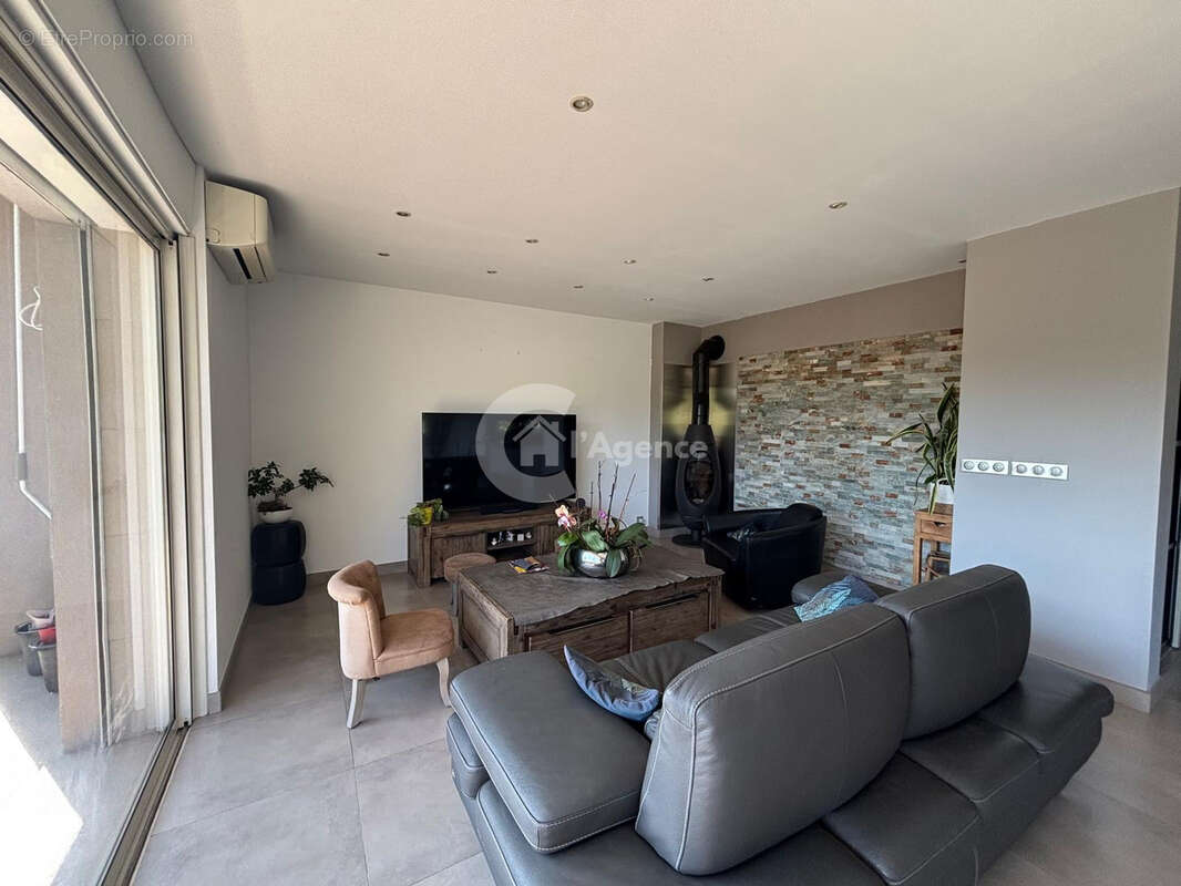 Superbe villa appartement de 110 m2 avec piscine privée et jardin - photo 5