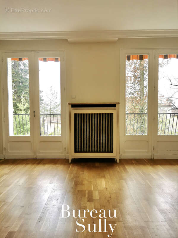 Maison à SAINT-PRIEST-EN-JAREZ