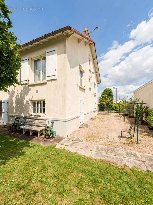 Maison à L'HERBERGEMENT