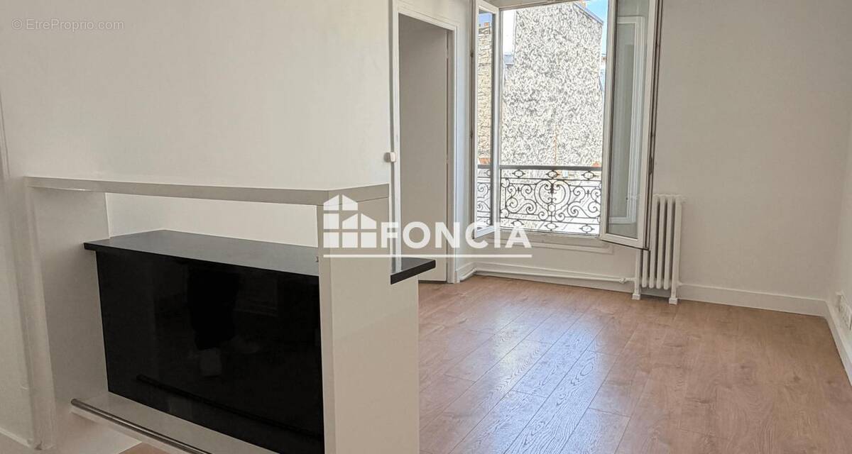 Appartement à PARIS-18E