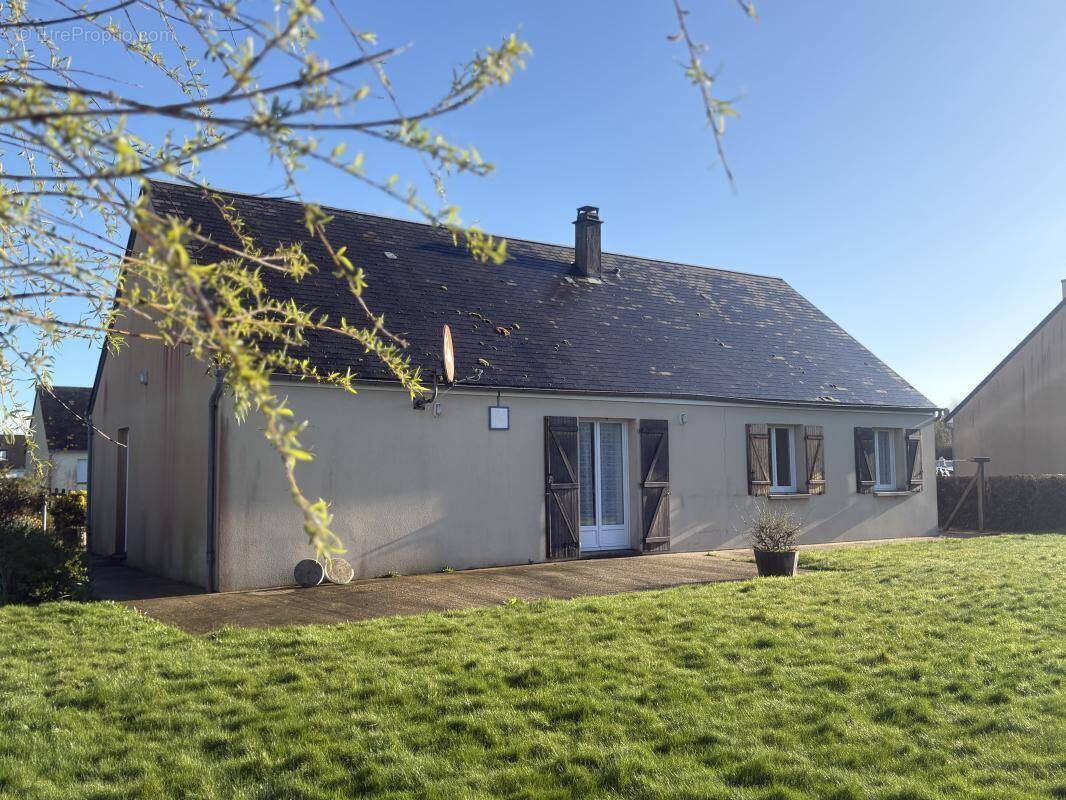 Maison à SAINTE-MARIE-DU-MONT