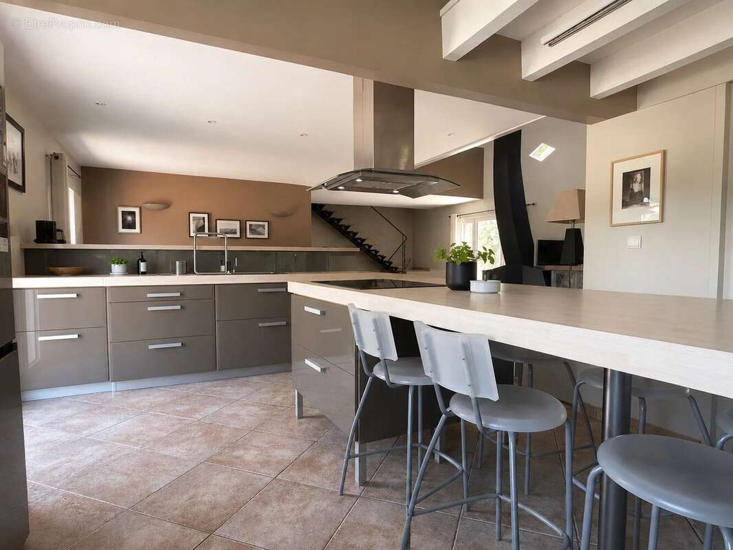 Maison à SAINT-GENIES-BELLEVUE