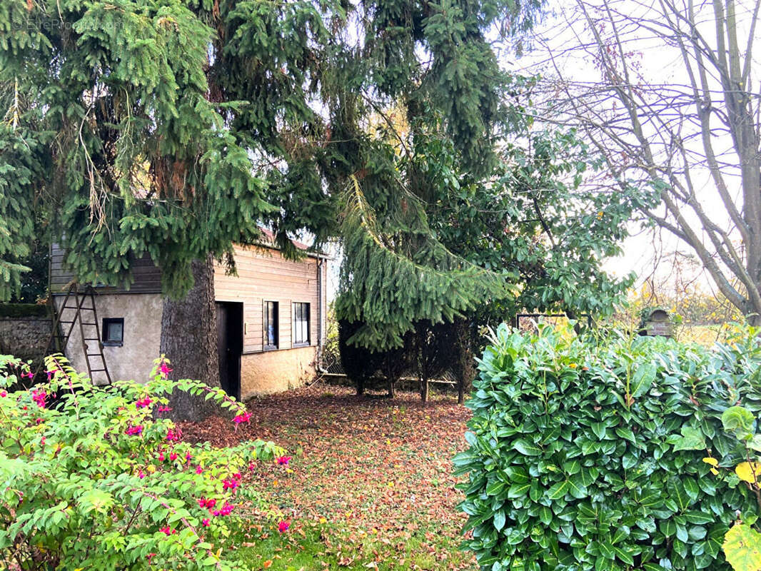 Maison à COURVILLE-SUR-EURE