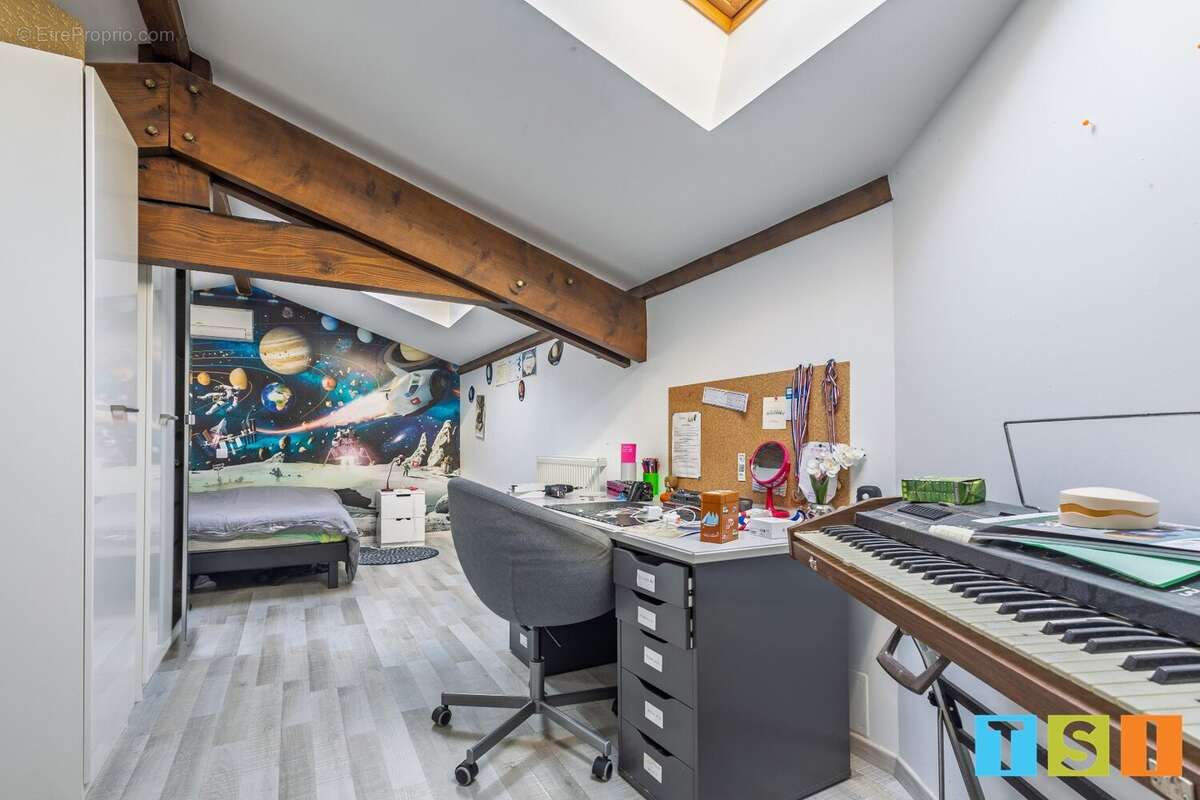 Maison à MONTESQUIEU-VOLVESTRE