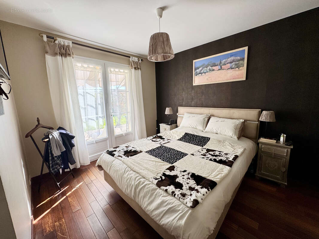 Maison à LA MOTTE-D'AIGUES