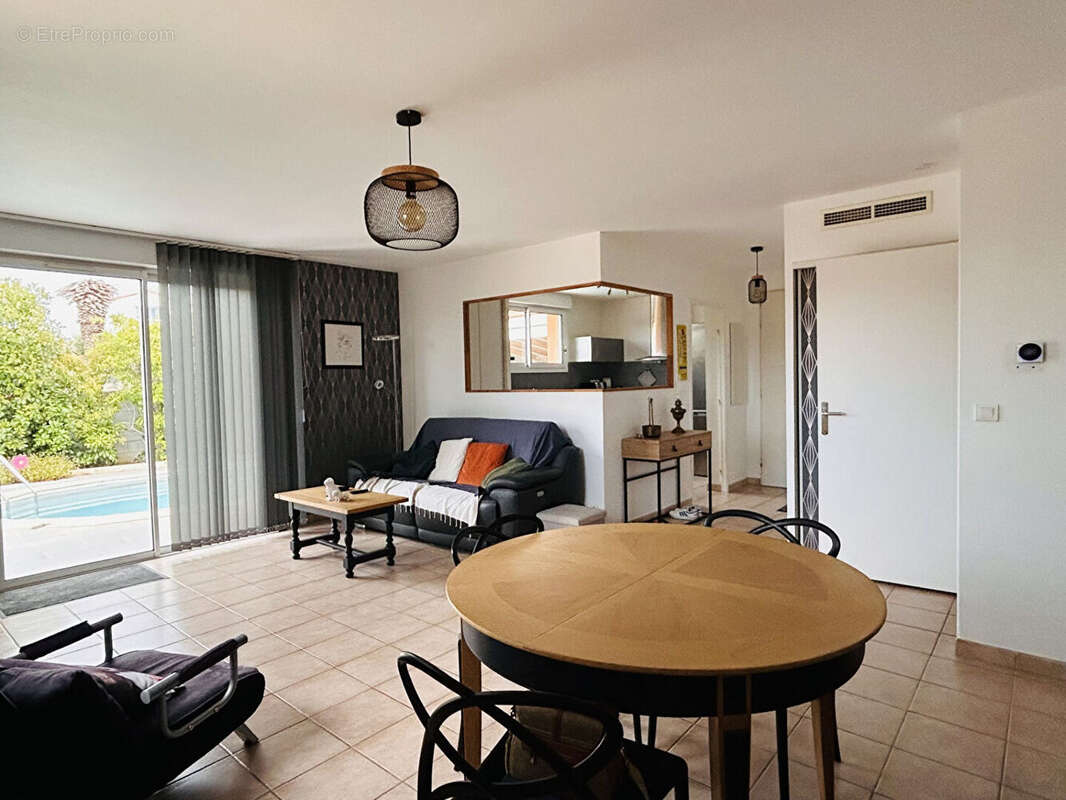 Maison à CANET-EN-ROUSSILLON