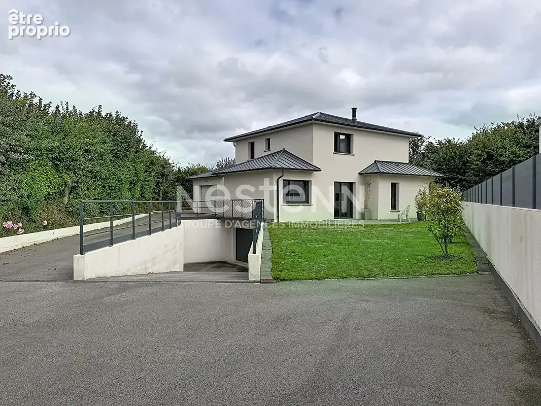 PLOUZANÉ ! Maison familiale de 2014 ! 4 chambres ! Sous-sol total de plus de 100 m² ! Terrain de 798 m² - photo 11