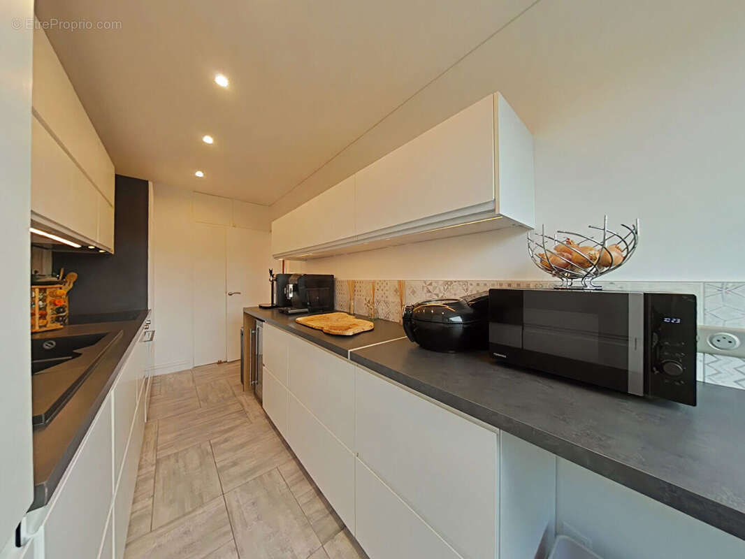 Appartement à FONTENAY-LE-FLEURY