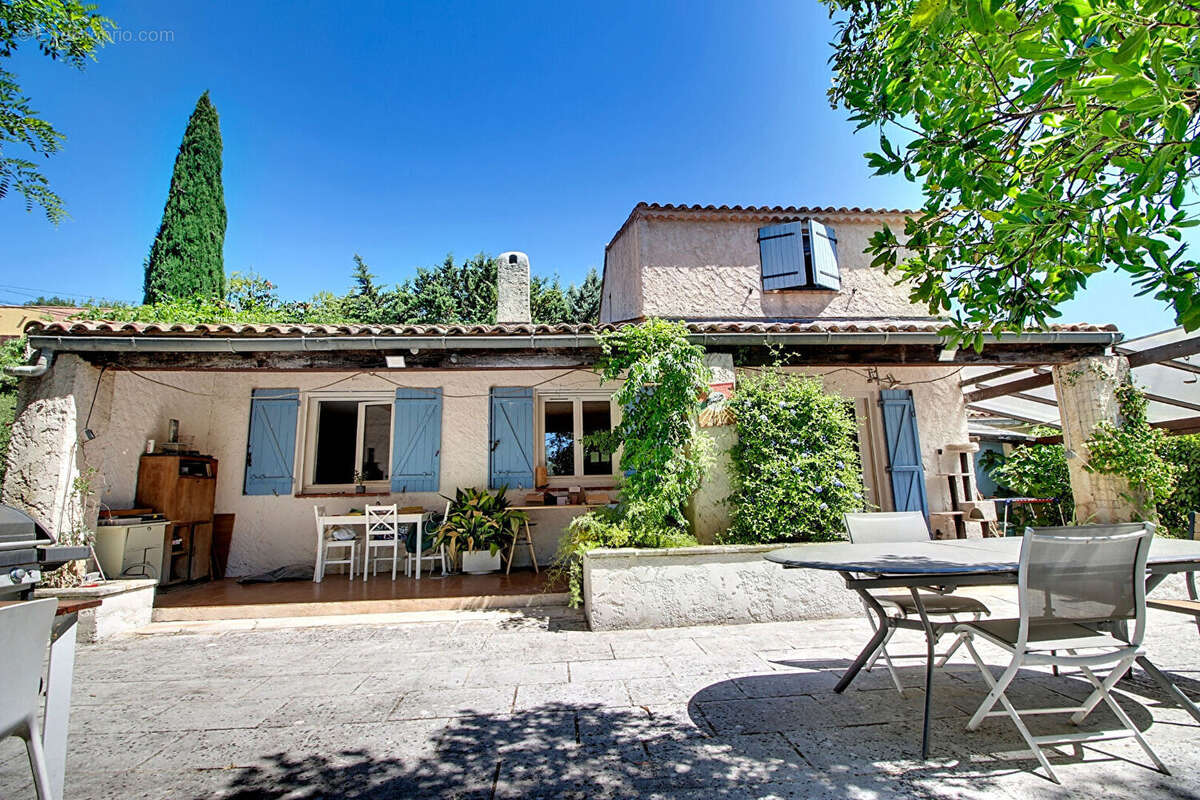 Maison à LORGUES