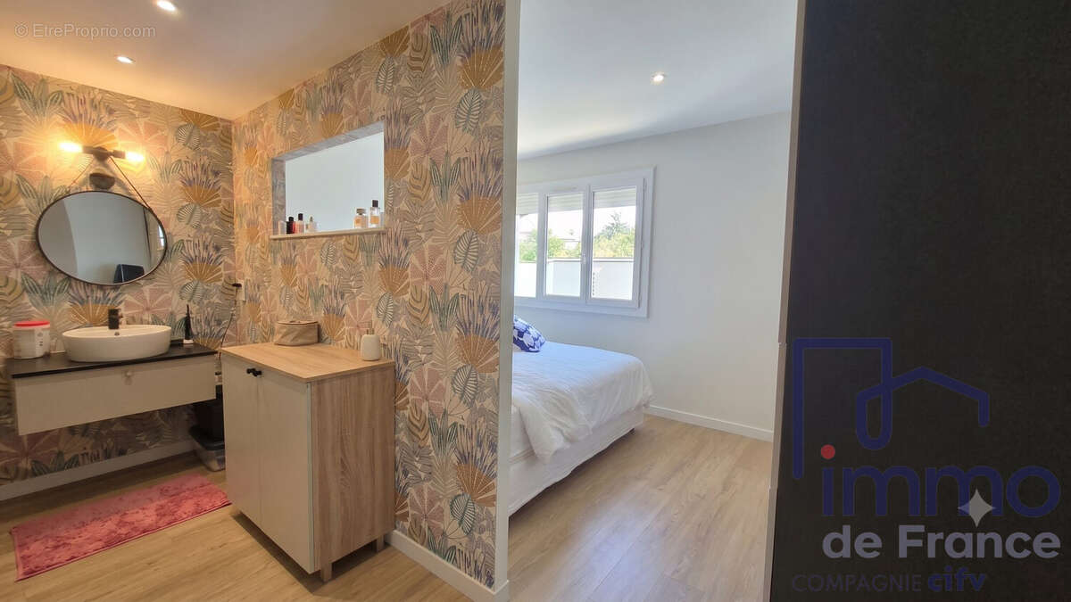 Suite parentale - Appartement à SAINT-JUST-SAINT-RAMBERT