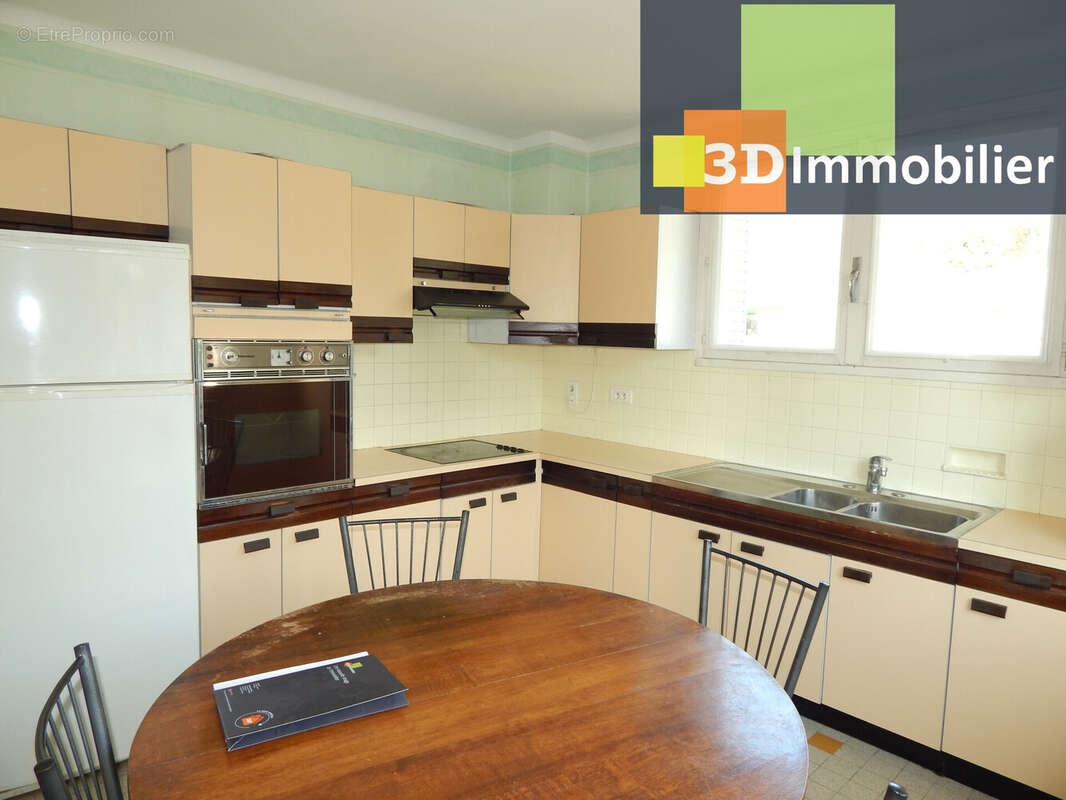 CUISINE AMÉNAGÉE 13.30 M² - Maison à LONS-LE-SAUNIER