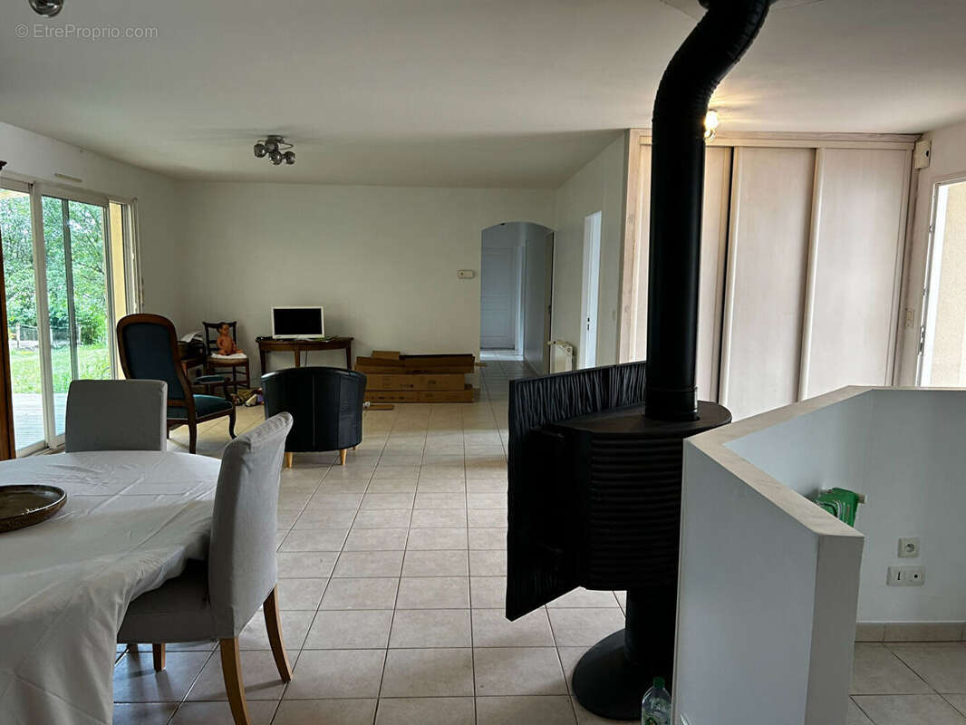 Maison à MONTPON-MENESTEROL