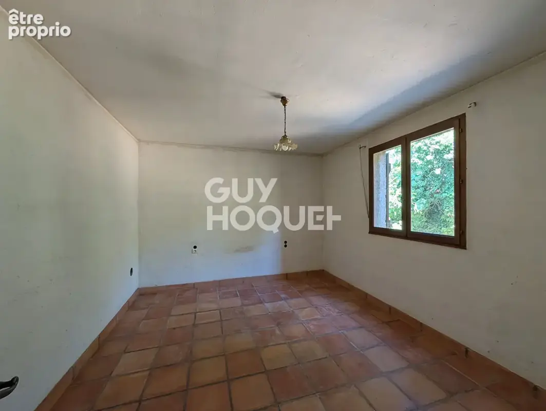 Maison ancienne à rénover avec grand terrain et piscine à Les Taillades - photo 8
