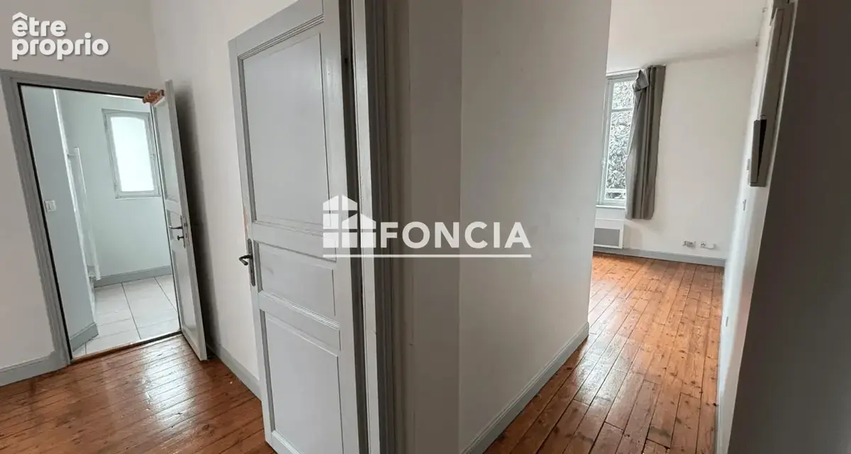 Charmant T2 de 39 m² au cœur d'Agen – Immeuble haussmannien avec double balcon - photo 3