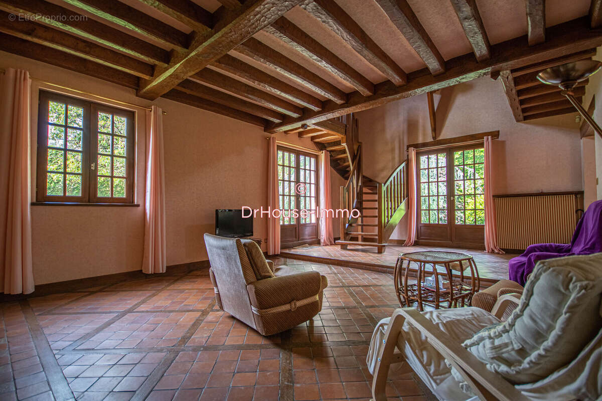Maison 217 m² à Auffreville-Brasseuil  - photo 5