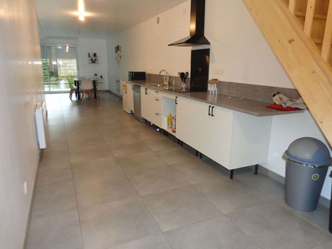 Appartement à COLOMBEY-LES-BELLES