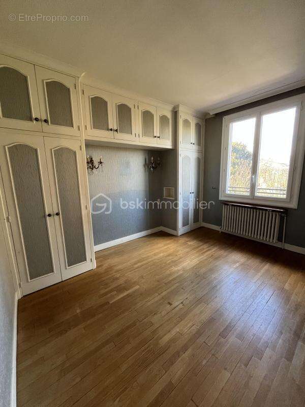 Maison, 5 chambres et beau jardin - photo 5