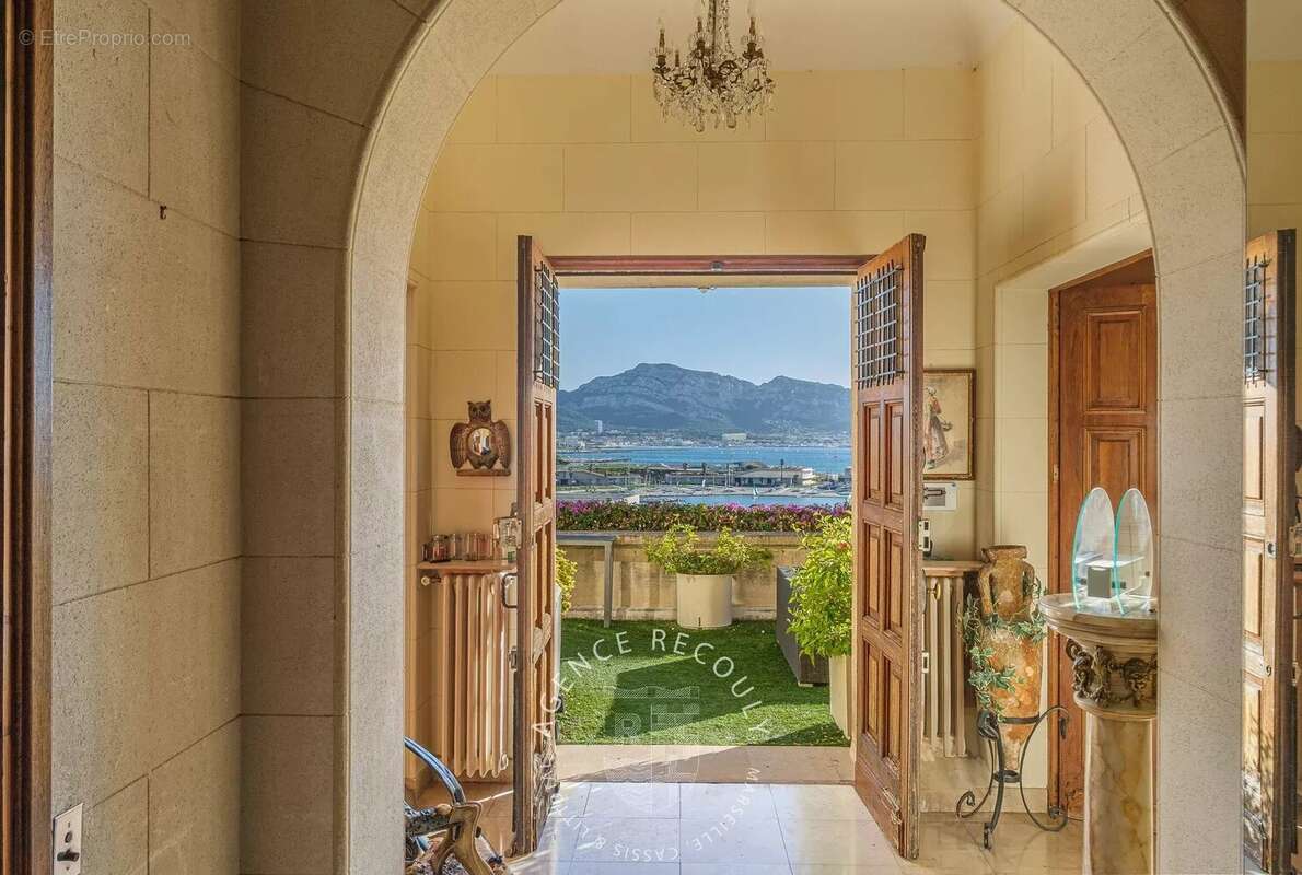 Maison à MARSEILLE-7E