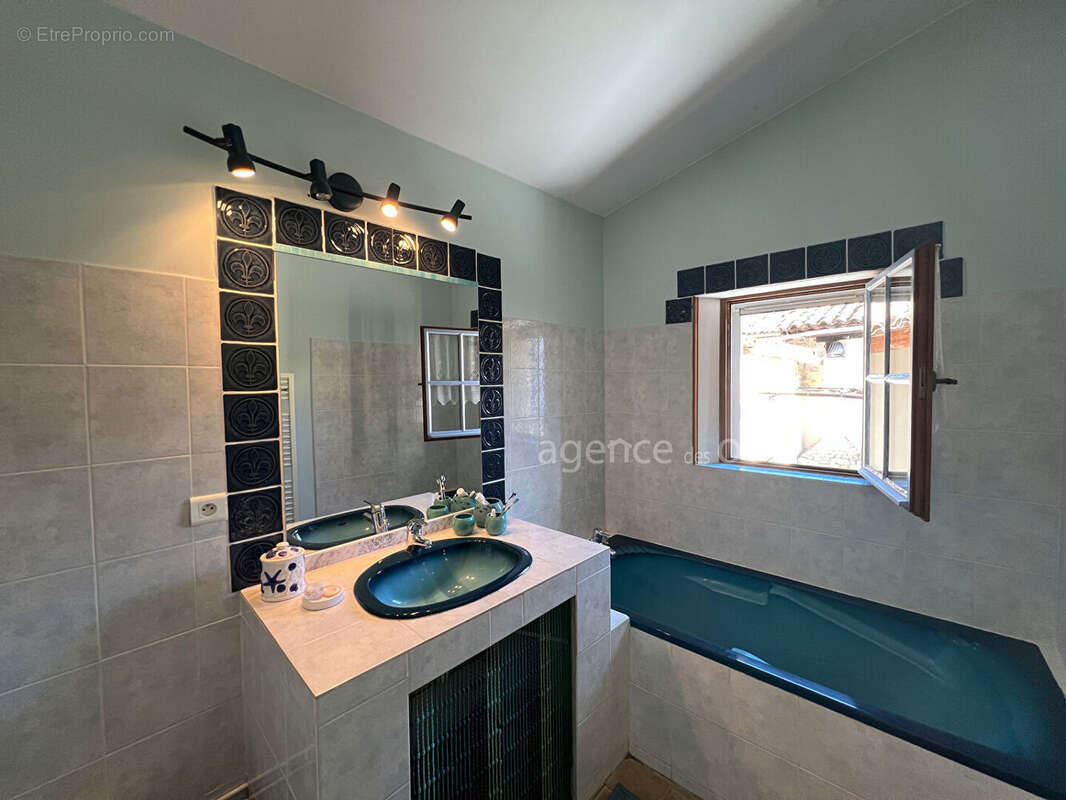 Maison à SAINT-MARTIN-DE-CASTILLON