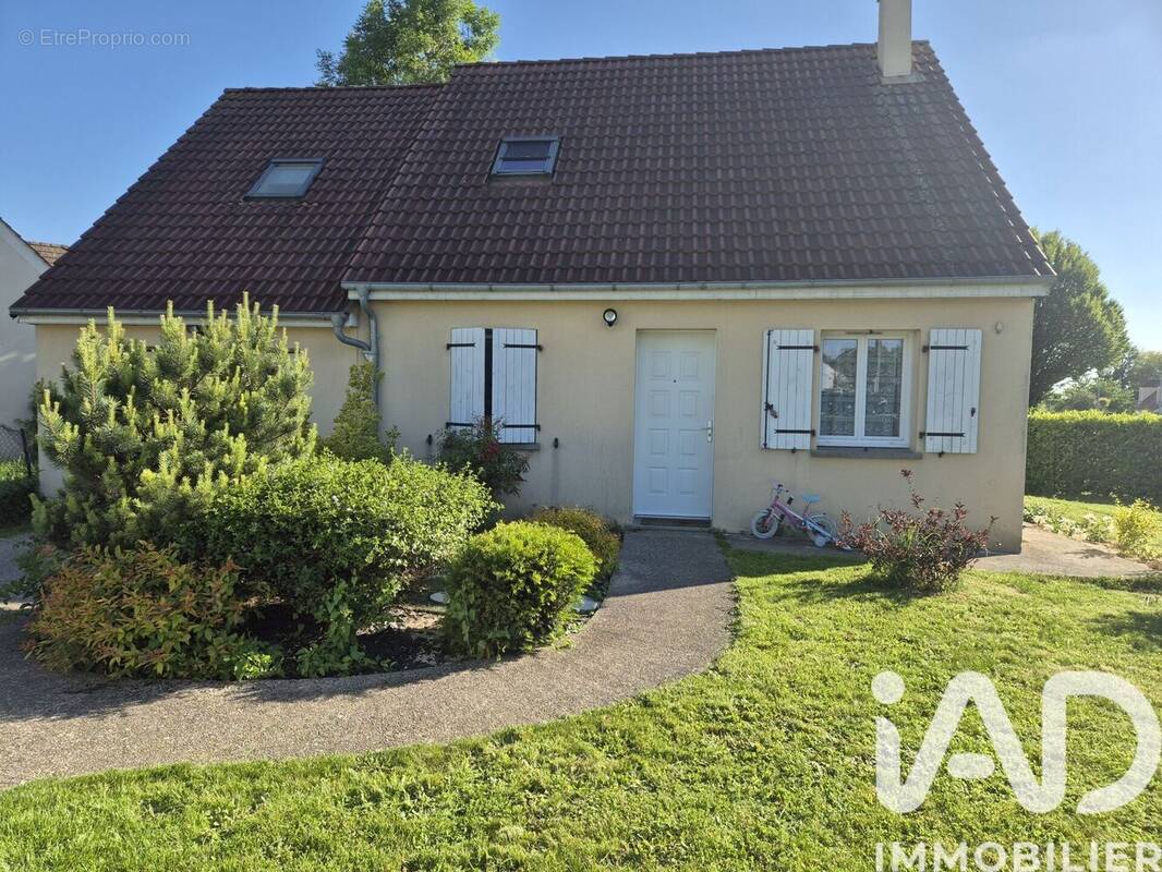 Photo 1 - Maison à REBAIS