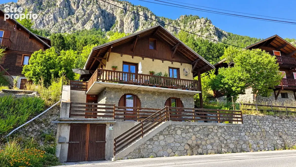 Maison 6 pièces 103 m² · à Briançon · 103 m² · 310 000 €